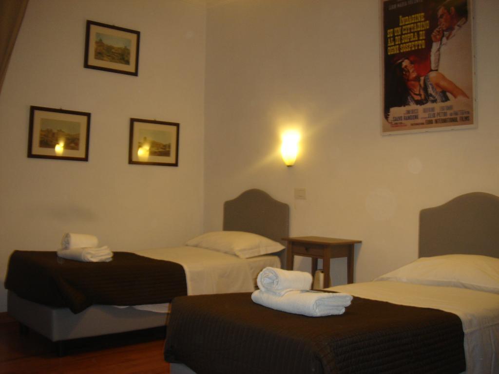 Bed & Breakfast Flavia 84 Róma Szoba fotó
