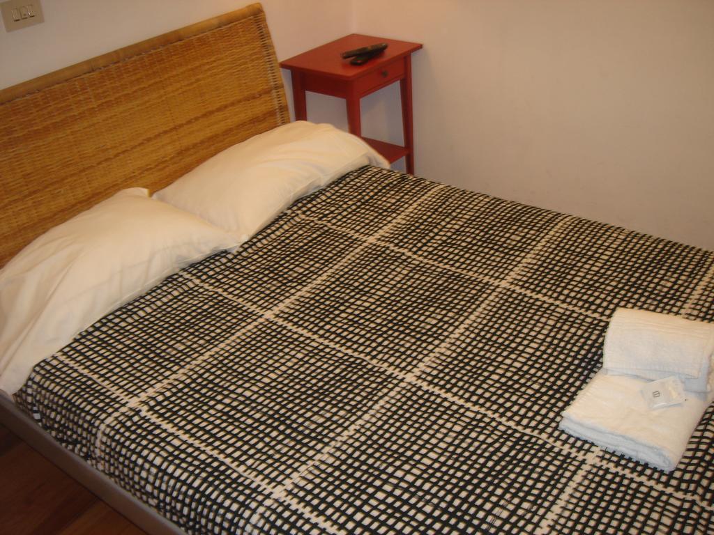 Bed & Breakfast Flavia 84 Róma Szoba fotó